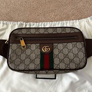 Gucci GG Supreme Web Canvas Belt Bag in Beige with Green & Red Stripe